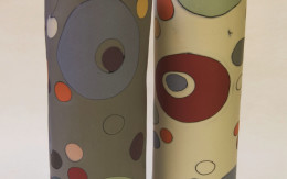 Slab built coloured porcelain - Lavorazione a strati di porcellane colorate 38 e 43 cm Sara Kirschen